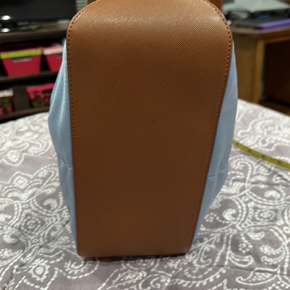 Brand new without tags purse. Excellent condition. - Picture 5 of 5